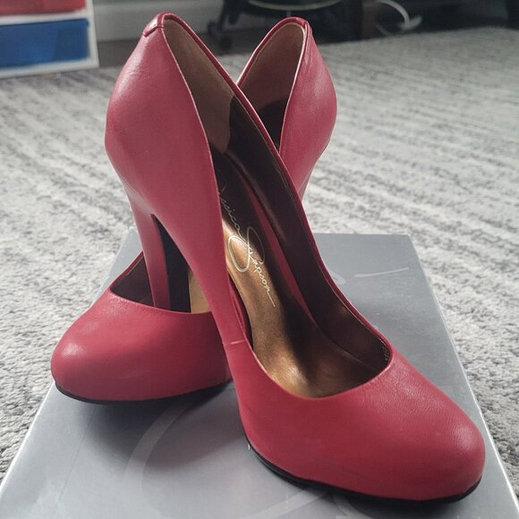 Jessica Simpson "Jessica" Pump - Cherry Leather - Picture 1 of 6
